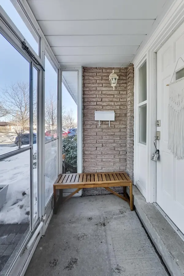 801 Eaglemount CRES, Mississauga, ON L5C 1H2