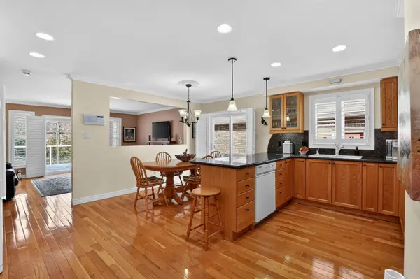 26 Nailsworth CRES, Caledon, ON L7C 1R3