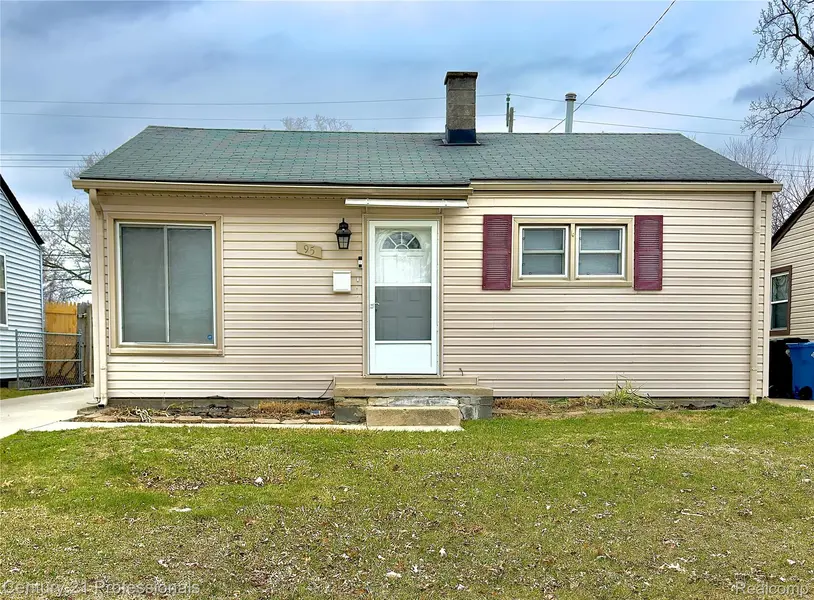 95 E Dallas AVE, Madison Heights, MI 48071