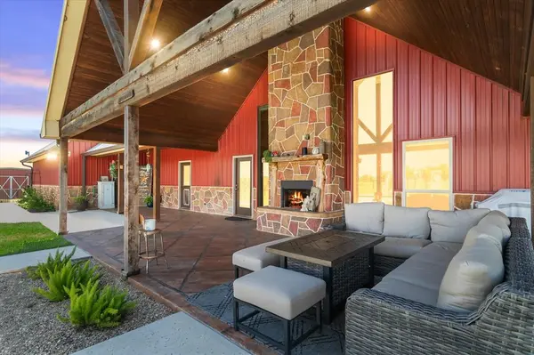 2802 Vz County Road 2112, Wills Point, TX 75169