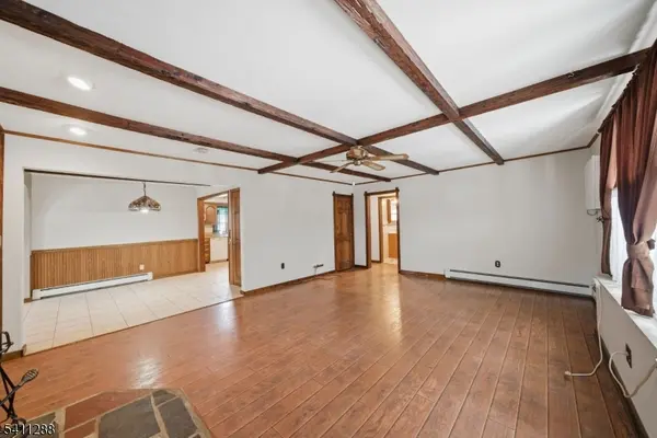 13 Iroquois Ave, Parsippany-troy Hills Twp., NJ 07034