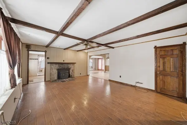 13 Iroquois Ave, Parsippany-troy Hills Twp., NJ 07034