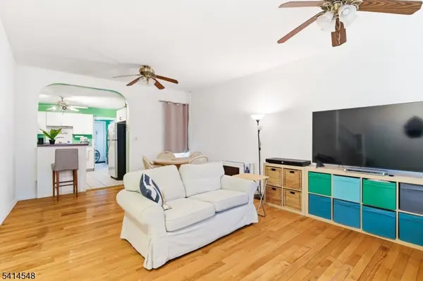 840 Grove St, Elizabeth City, NJ 07202