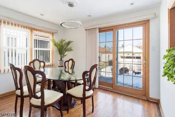 22 Schuyler Ave, Kearny Town, NJ 07032