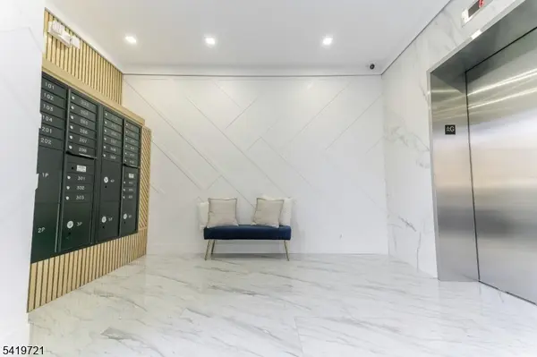 459 Bloomfield Ave #204, Caldwell Boro Twp., NJ 07006