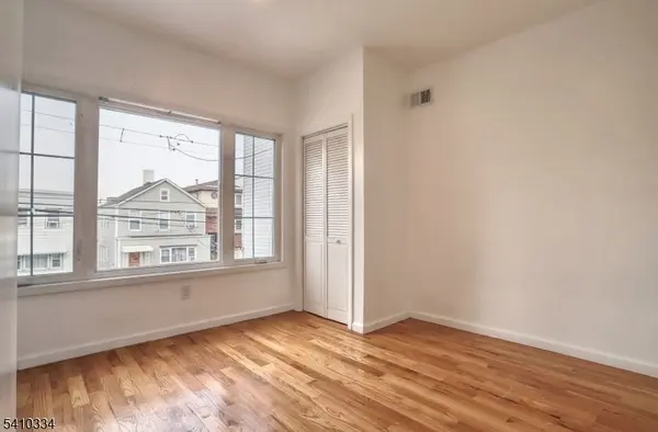 345 N 2Nd St, East Newark Boro, NJ 07029