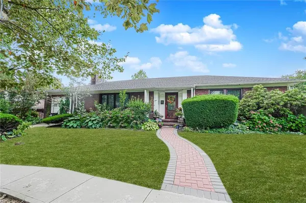 4 Brentwood AVE, Staten  Island, NY 10301