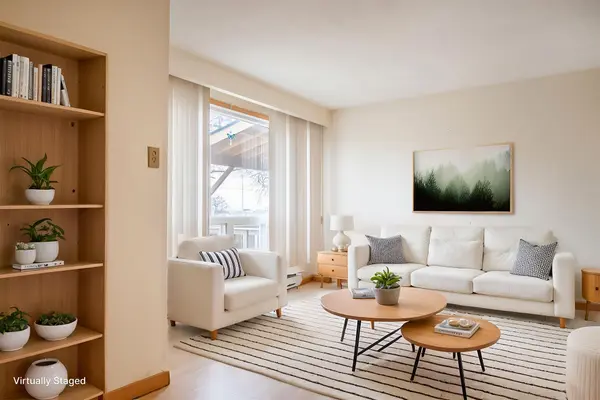 1120 King ST, Whitby, ON L1N 5A8