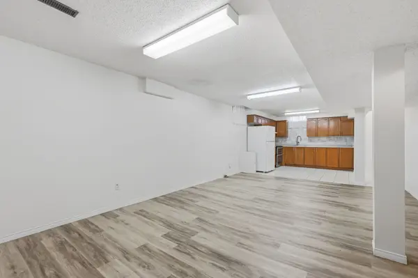 584 Strouds LN #BSMT, Pickering, ON L1V 4S6