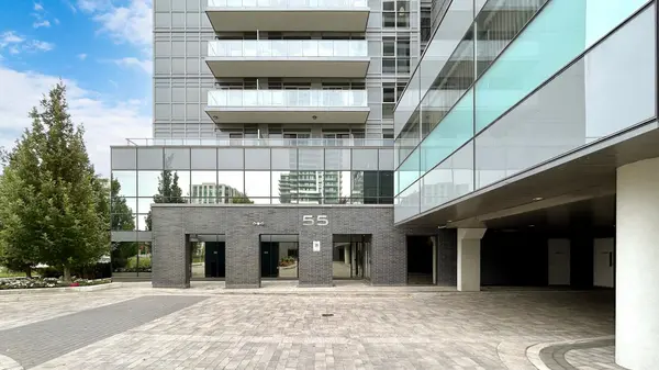 55 Oneida CRES #LPH08, Richmond Hill, ON L4B 0E8