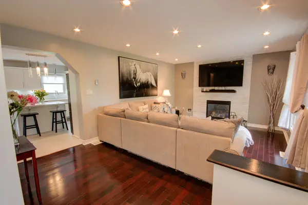 27 Greengables DR, Oro-medonte, ON L0L 1T0