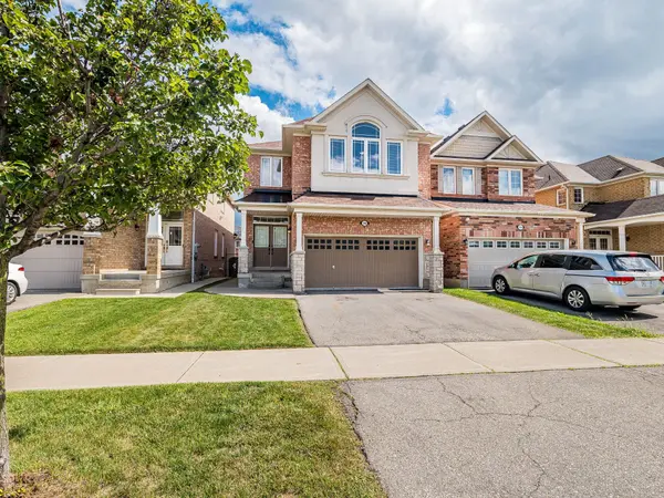 346 Panhellenic DR, Mississauga, ON L5W 0B9