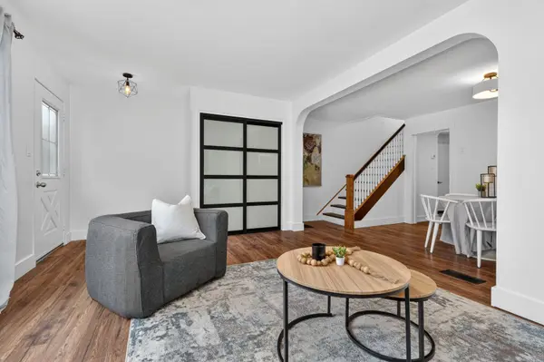 11 Silver ST, Huntsville, ON P1H 1M2