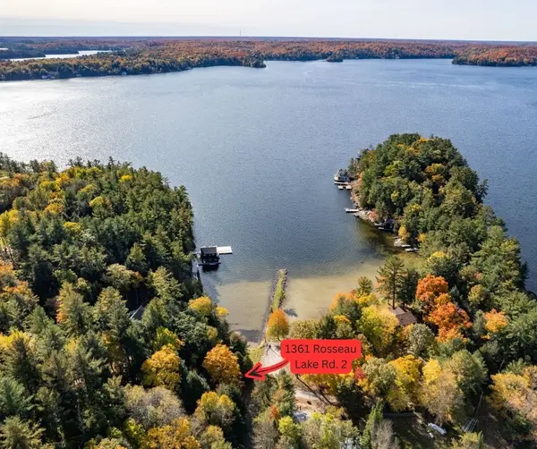 1361 Rosseau Lake 2 RD, Muskoka Lakes, ON P0B 1M0