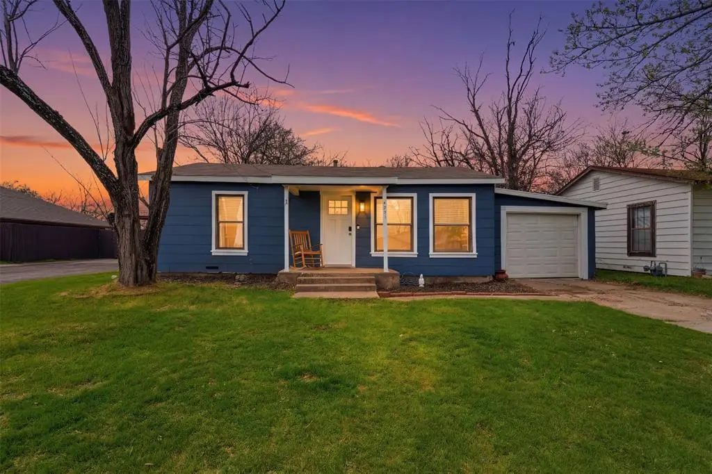 521 Crosby Avenue, White Settlement, TX 76108