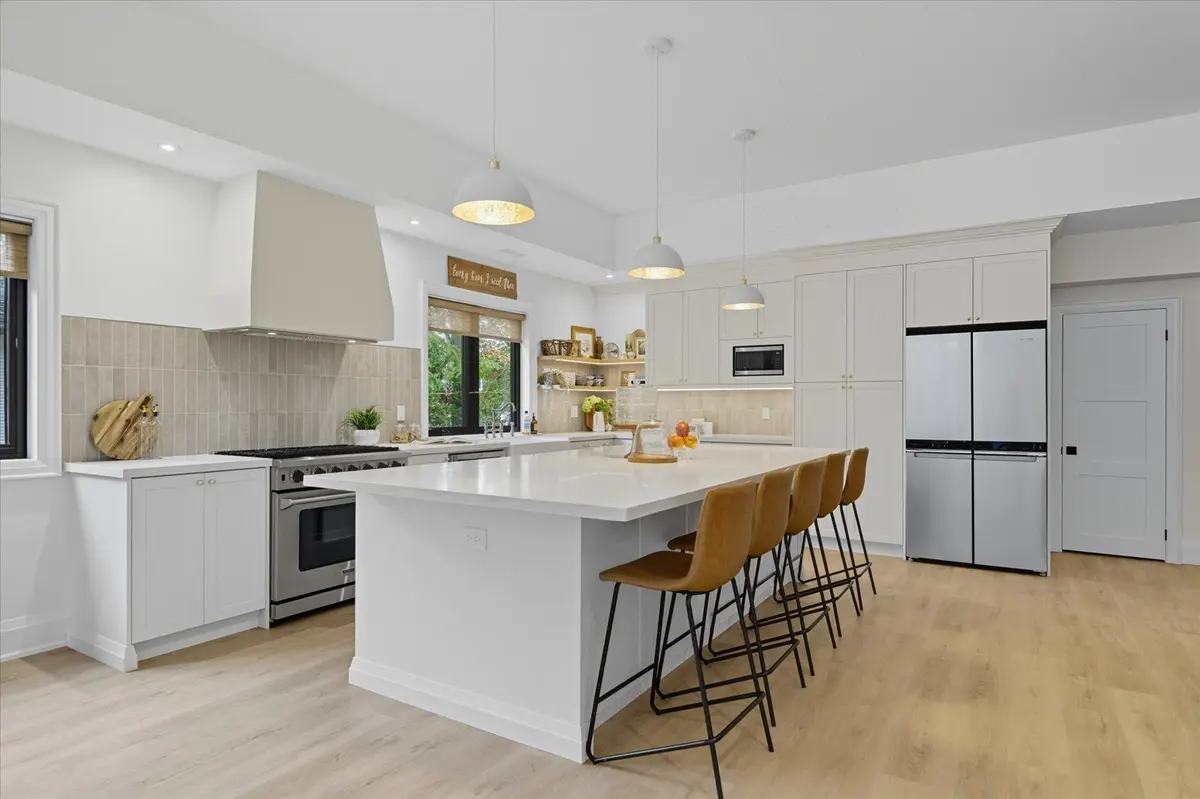 17 Mill ST, East Gwillimbury, ON L0G 1M0