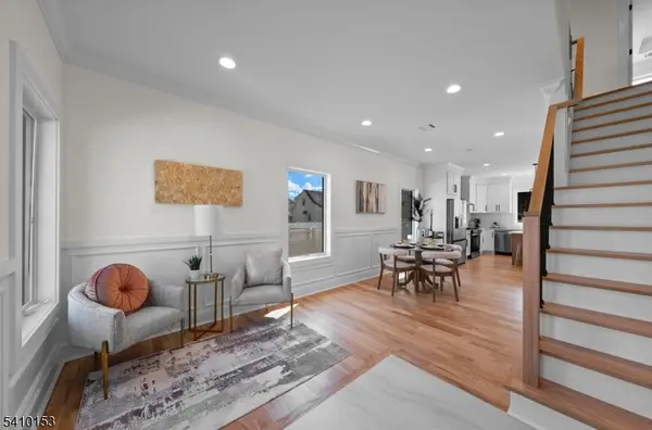 135 La Salle Ave, Clifton City, NJ 07013