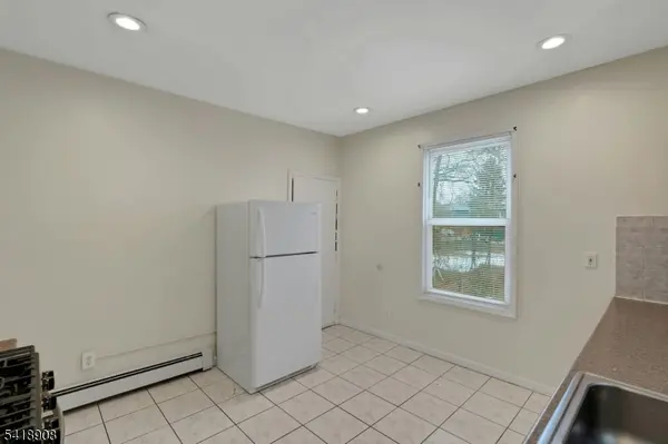 496 21St St, Apt 2 #2, Irvington Twp., NJ 07111