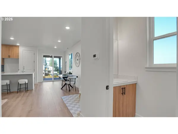 16151 Serres Farm WAY, Oregon City, OR 97045