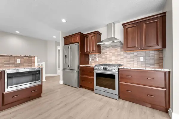 2808 W Crown DR, Garfield Twp, MI 49685