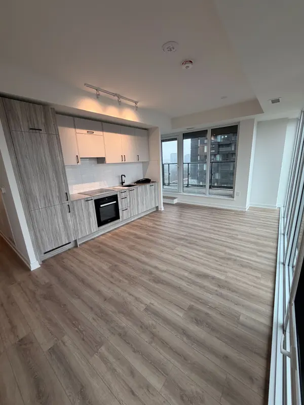 5 Quarrington LN #803, Toronto C13, ON M3C 0S5