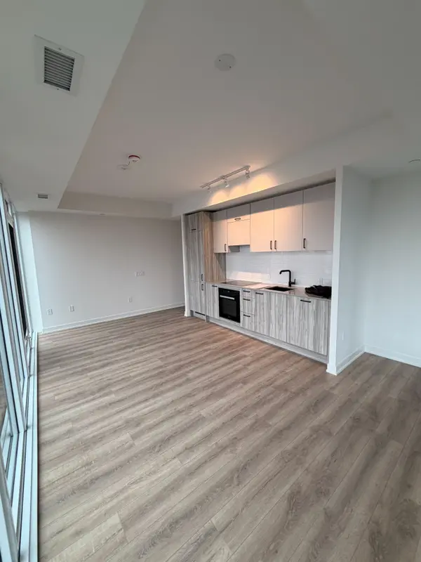 5 Quarrington LN #803, Toronto C13, ON M3C 0S5