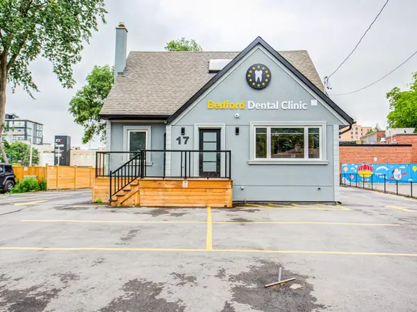 17 Bedford Park AVE, Richmond Hill, ON L4C 2N9