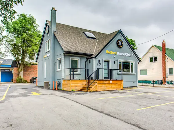 17 Bedford Park AVE, Richmond Hill, ON L4C 2N9