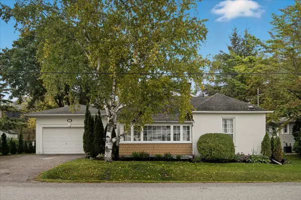 17 Mill ST, East Gwillimbury, ON L0G 1M0