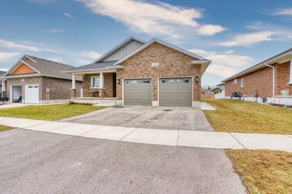 182 Shearwater TRL, Goderich, ON N7A 0C3