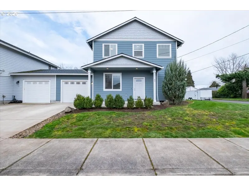 66 N 8TH ST, Lebanon, OR 97355