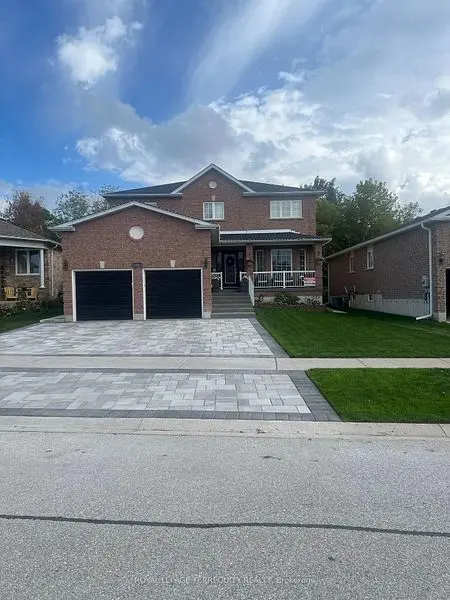 25 Jagges DR, Barrie, ON L4N 0W9