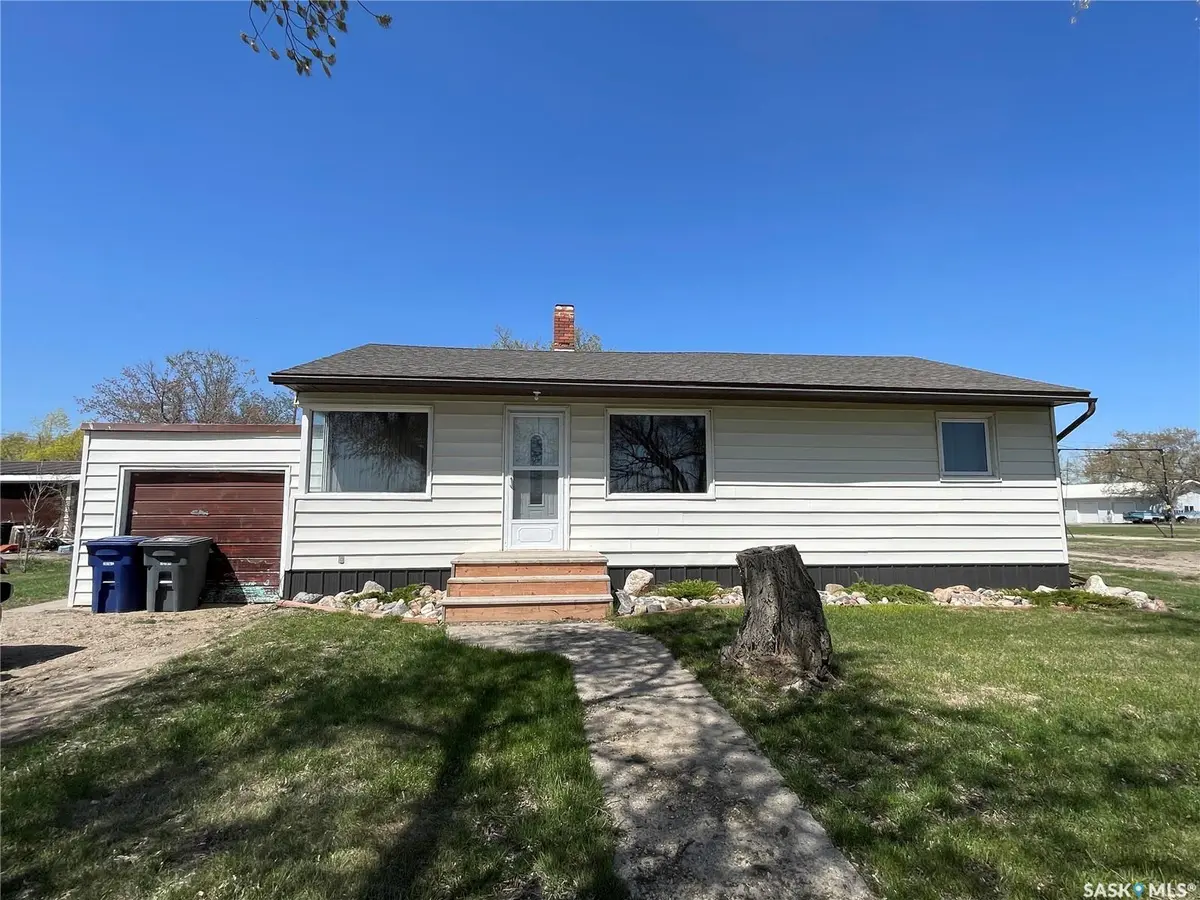 104 1st AVENUE W, Coleville, SK S0L 0K0