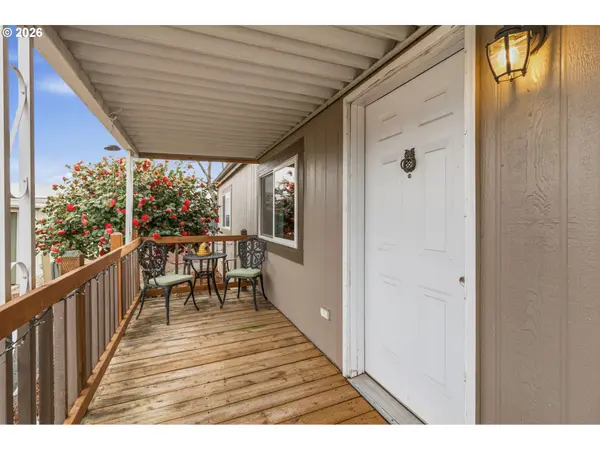 1800 LAKEWOOD CT #161, Eugene, OR 97402