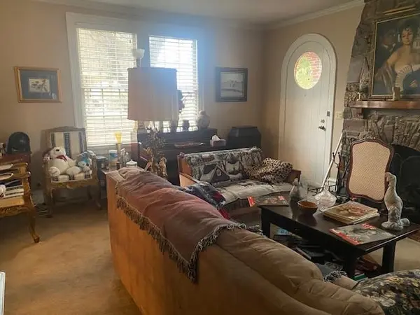 1404 W MAIN Street, Clarksville, TX 75426