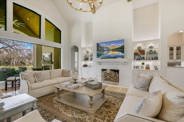 1005 Cats Eye, Horseshoe Bay, TX 78657