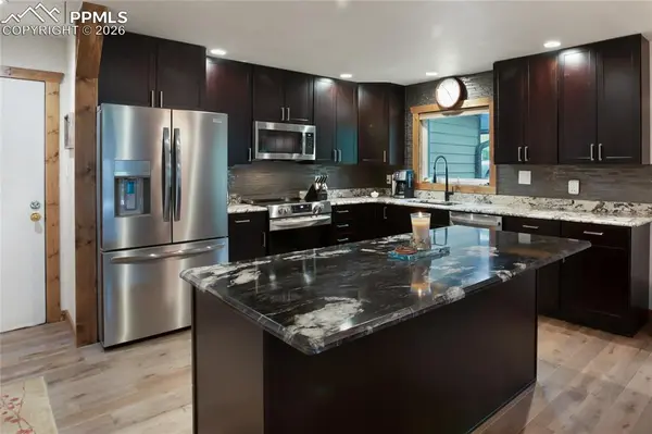 45 Barr Lake CIR, Divide, CO 80814