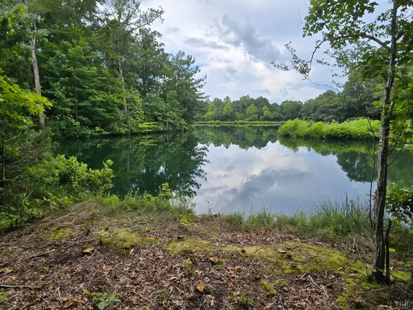 1545 Cumberland RD, Farmville, VA 23901