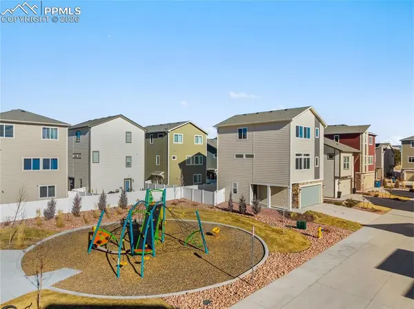 5254 Aeroglide LOOP, Colorado Springs, CO 80916