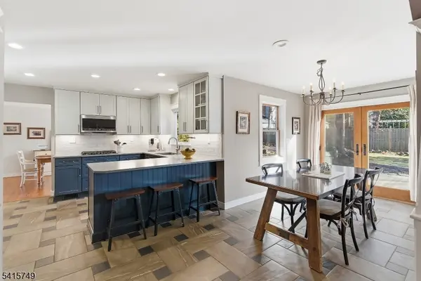 52 Coolidge Drive, Berkeley Heights Twp., NJ 07922