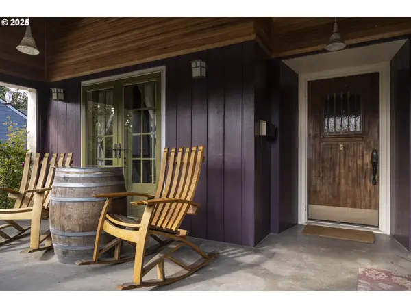 323 SE COWLS ST, Mc Minnville, OR 97128