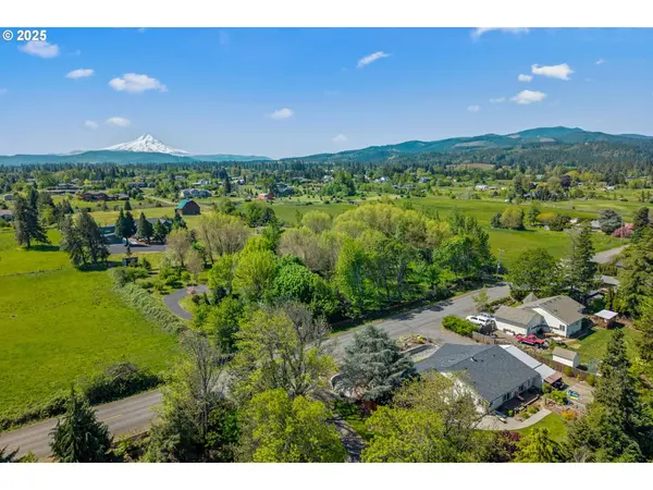 4069 POST CANYON DR, Hood River, OR 97031