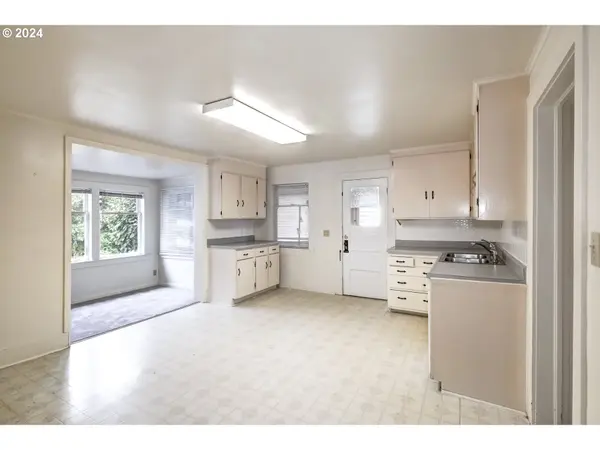 844 SE CEDAR ST, Hillsboro, OR 97123