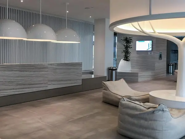 100 Harbour ST #2208, Toronto C01, ON M5J 0B5