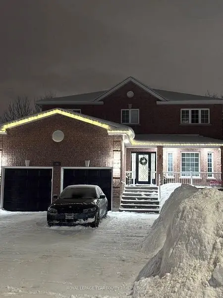 25 Jagges DR, Barrie, ON L4N 0W9