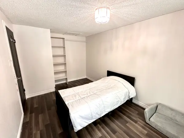 52 Adelaide ST #32, Barrie, ON L4N 3T5