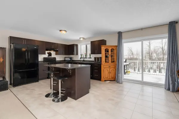 25 Bay ST, Tay, ON L0K 2A0