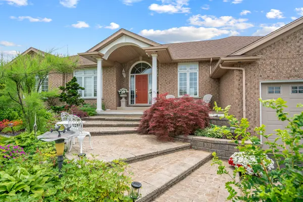 925 QUEENSTON RD, Niagara-on-the-lake, ON L0S 1J0