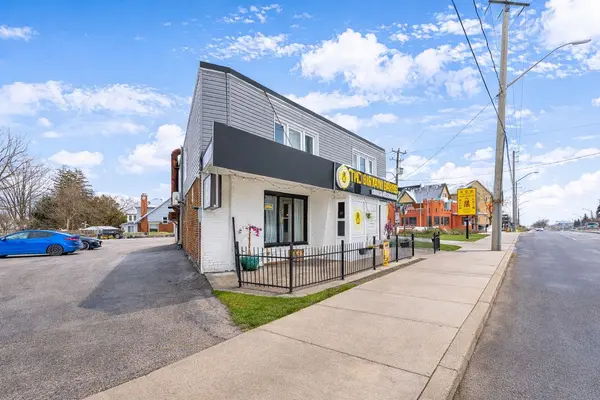 1472 King ST E, Kitchener, ON N2G 2N7