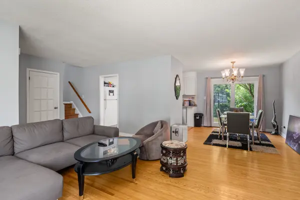 14 Herchmer CRES, Kingston, ON K7M 2V9